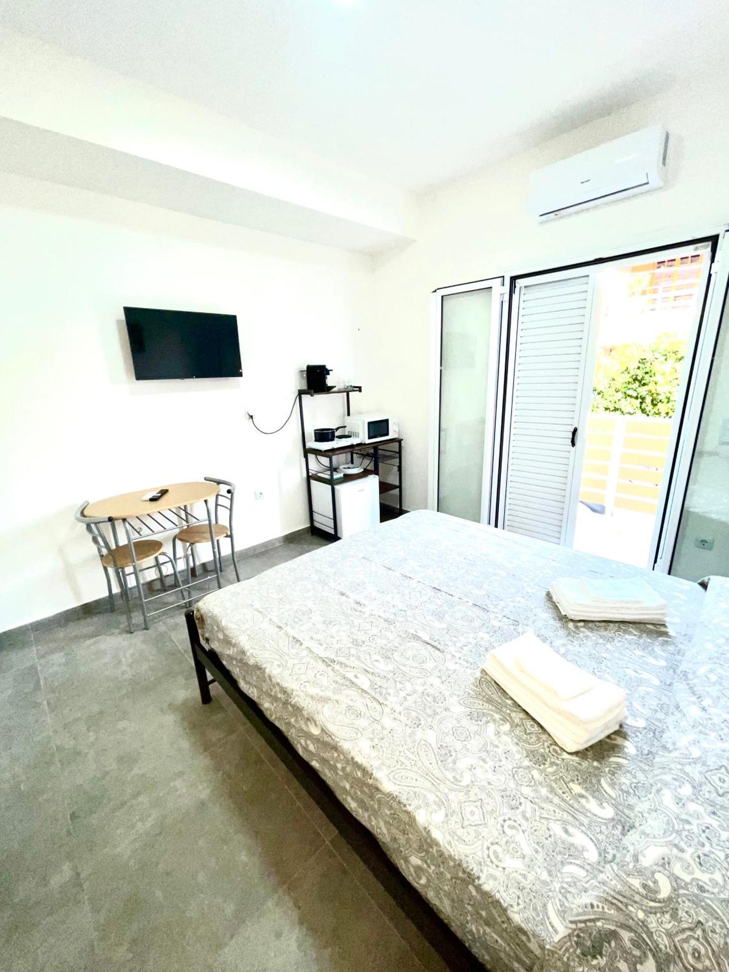 Bed And Beach Ipsos Luaran gambar